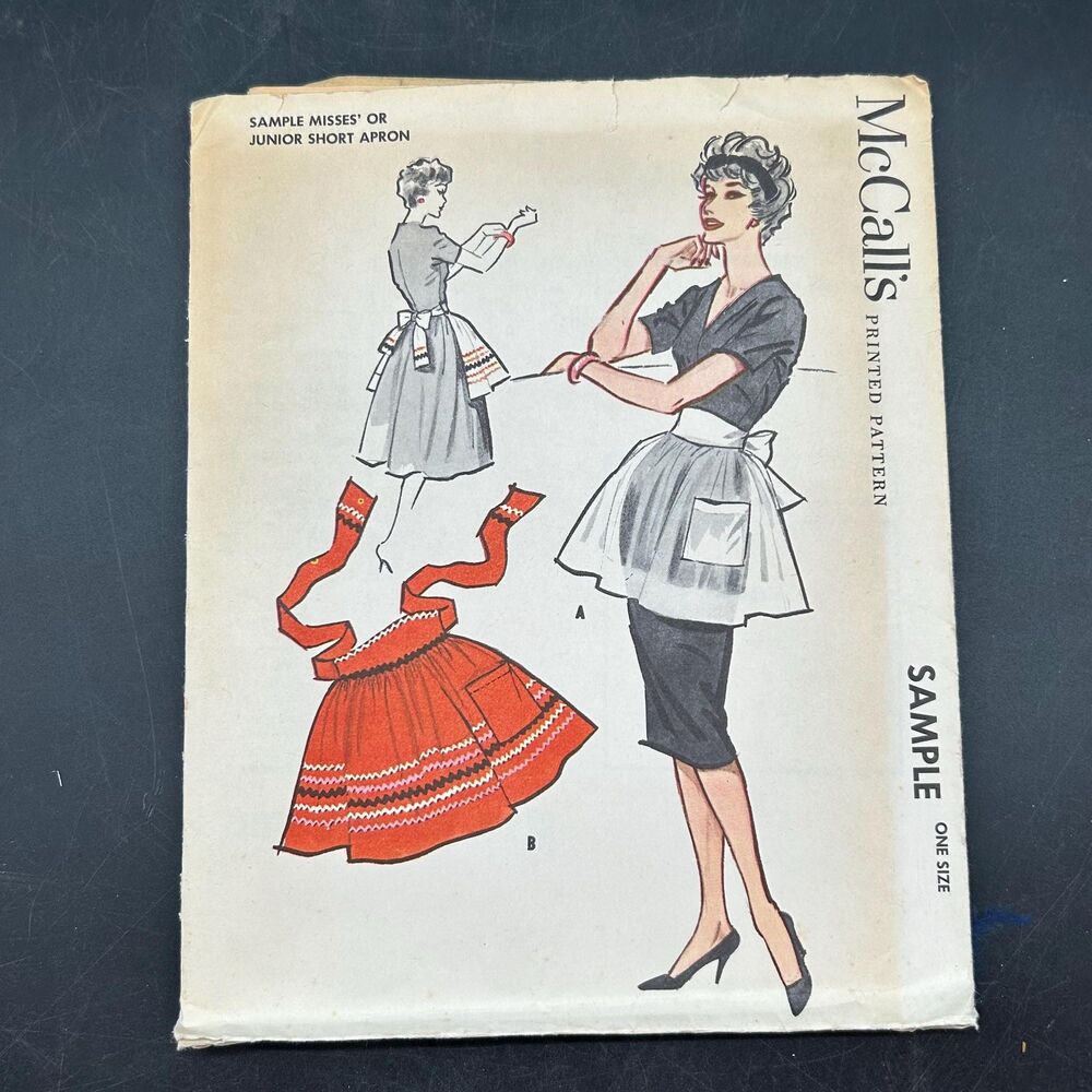 Vintage Sewing Apron Pattern 1950s McCall's short apron one size